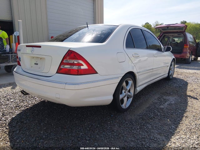 Продажа на аукционе авто 2006 Mercedes-benz C 230 Sport, vin: WDBRF52H76A876152, номер лота: 44819134