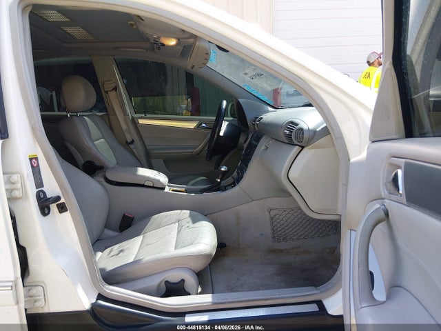 Продажа на аукционе авто 2006 Mercedes-benz C 230 Sport, vin: WDBRF52H76A876152, номер лота: 44819134