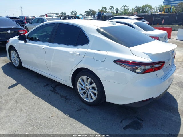 4T1R11AK9RU885231 Toyota CAMRY LE