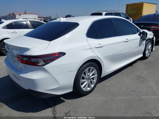 4T1R11AK9RU885231 Toyota CAMRY LE