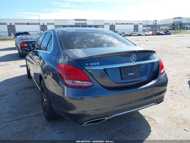 44819181 :رقم المزاد ، 55SWF4JB7FU083581 vin ، 2015 Mercedes-benz C 300 مزاد بيع