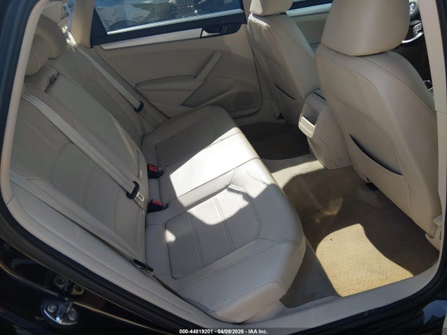 2012 Volkswagen Passat 2.0l Tdi Se მანქანა იყიდება აუქციონზე, vin: 1VWBN7A30CC028070, აუქციონის ნომერი: 44819201