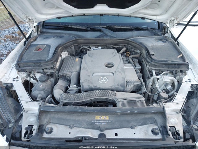 44819231 :رقم المزاد ، WDC0G4KB0JV074891 vin ، 2018 Mercedes-benz Glc 300 4matic مزاد بيع