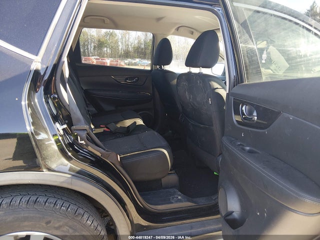 Aukcja sprzedaży 2018 Nissan Rogue Sv, vin: KNMAT2MV8JP617085, numer aukcji: 44819247