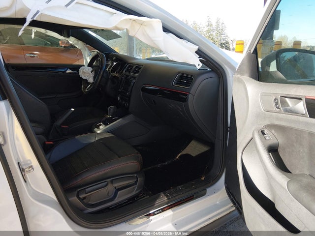 Продажа на аукционе авто 2017 Volkswagen Jetta Gli, vin: 3VW4T7AJ4HM401758, номер лота: 44819256