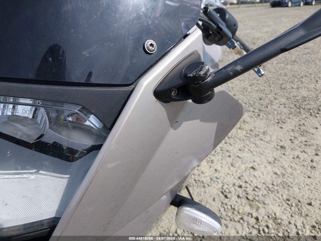 44819266 :رقم المزاد ، WB10244009ZR11866 vin ، 2009 Bmw F800 St مزاد بيع