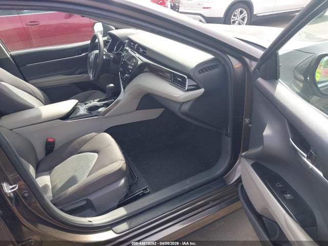 2019 TOYOTA CAMRY HYBRID 4T1B31HK2KU007955 Photo 4