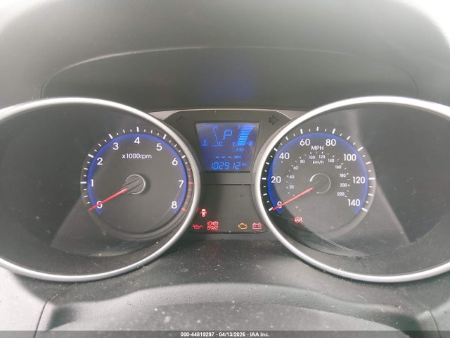 KM8JUCAG4FU105448 Hyundai TUCSON SE