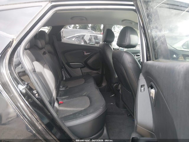 KM8JUCAG4FU105448 Hyundai TUCSON SE