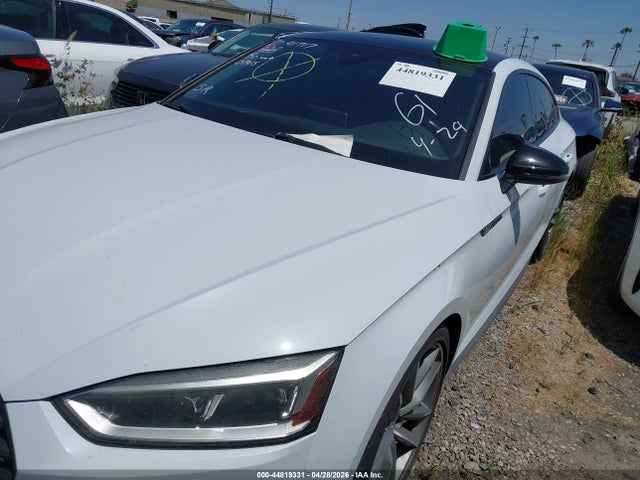 Продажа на аукционе авто 2019 Audi A5 45 Premium, vin: WAUENCF59KA025338, номер лота: 44819331