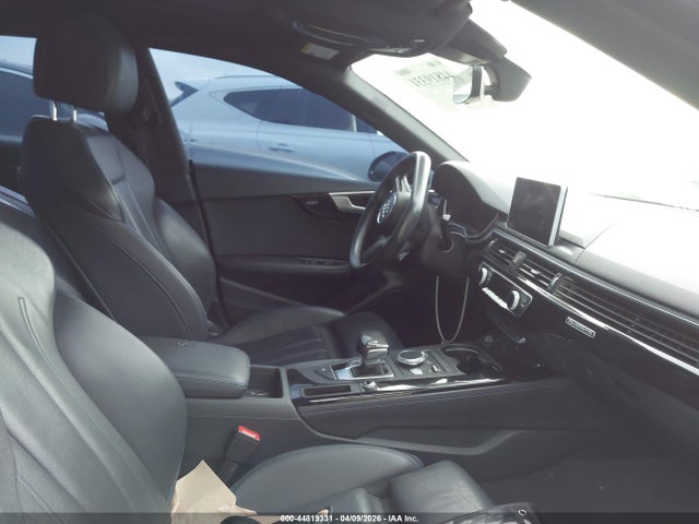 Продажа на аукционе авто 2019 Audi A5 45 Premium, vin: WAUENCF59KA025338, номер лота: 44819331