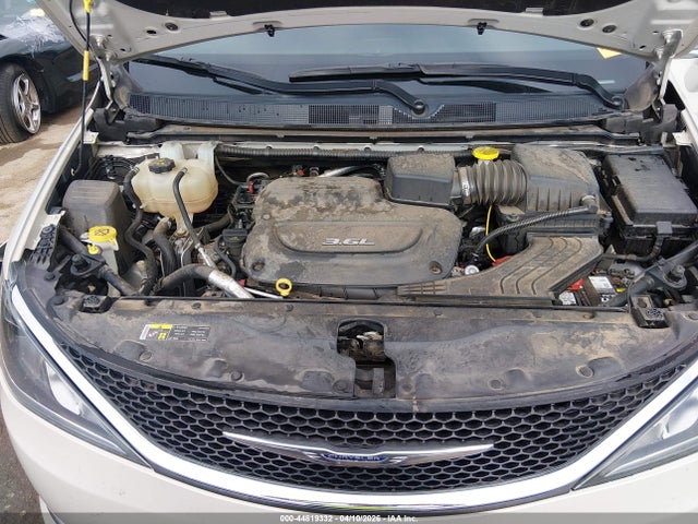 Aukcja sprzedaży 2017 Chrysler Pacifica Touring-l, vin: 2C4RC1BG5HR592382, numer aukcji: 44819332
