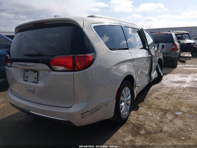 Aukcja sprzedaży 2017 Chrysler Pacifica Touring-l, vin: 2C4RC1BG5HR592382, numer aukcji: 44819332