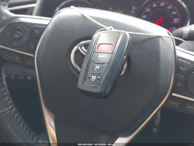 4T1B61HK0JU668518 Toyota CAMRY XSE