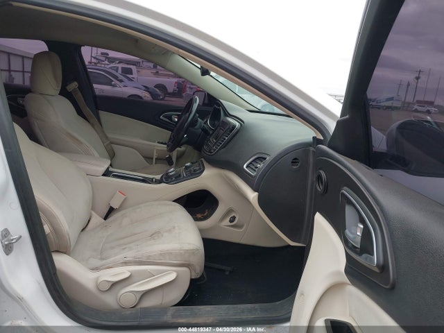 Продаж на аукціоні авто 2015 Chrysler 200 Limited, vin: 1C3CCCAB6FN670142, номер лоту: 44819347