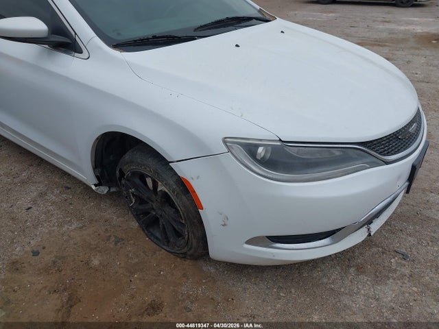 Продаж на аукціоні авто 2015 Chrysler 200 Limited, vin: 1C3CCCAB6FN670142, номер лоту: 44819347