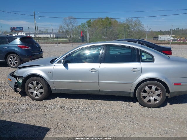 Продажа на аукционе авто 2003 Volkswagen Passat Glx, vin: WVWRH63B73P263534, номер лота: 44819355