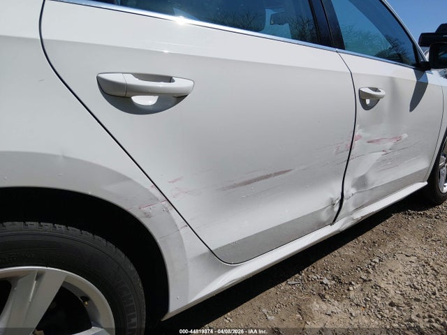 Продажа на аукционе авто 2012 Volkswagen Passat 2.5l Se, vin: 1VWBP7A31CC084674, номер лота: 44819374