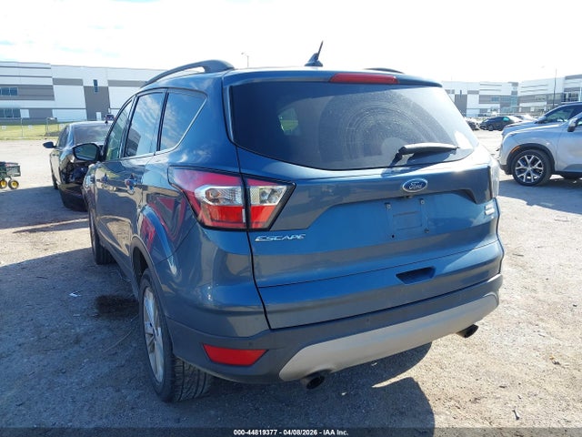 44819377 :رقم المزاد ، 1FMCU0HD3JUB81030 vin ، 2018 Ford Escape Sel مزاد بيع