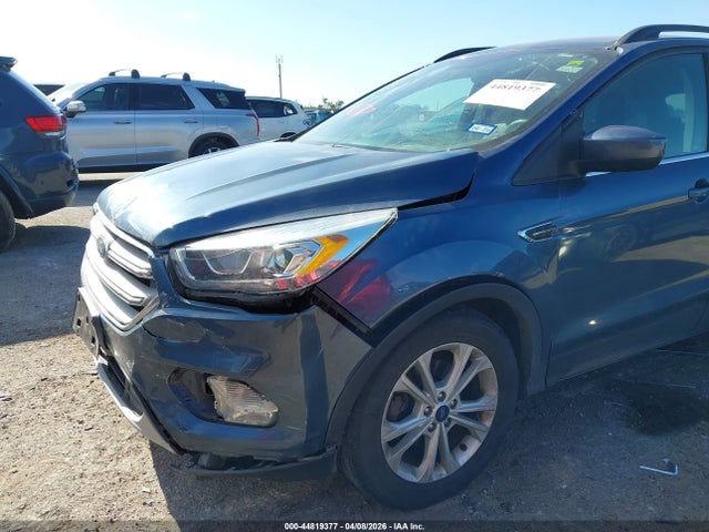 44819377 :رقم المزاد ، 1FMCU0HD3JUB81030 vin ، 2018 Ford Escape Sel مزاد بيع
