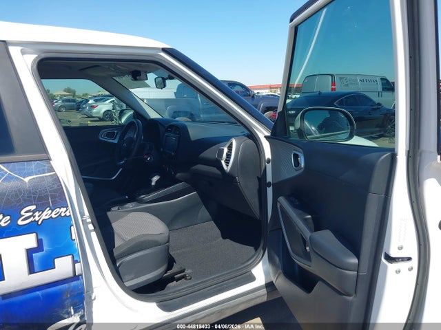 44819403 :رقم المزاد ، KNDJ23AU2L7068992 vin ، 2020 Kia Soul Lx مزاد بيع