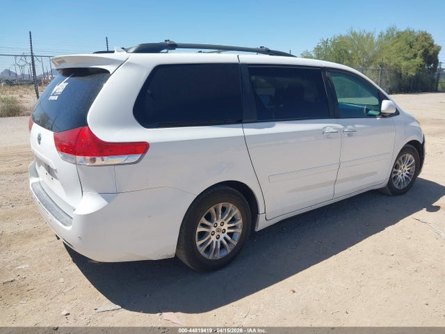 Продажа на аукционе авто 2011 Toyota Sienna Xle V6, vin: 5TDYK3DC1BS124409, номер лота: 44819419