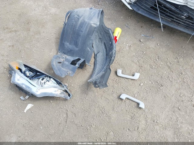 44819446 :رقم المزاد ، 5YFBURHE3FP222547 vin ، 2015 Toyota Corolla Le مزاد بيع