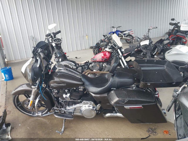 2021 Harley-davidson Flhx მანქანა იყიდება აუქციონზე, vin: 1HD1KBC17MB624577, აუქციონის ნომერი: 44819457