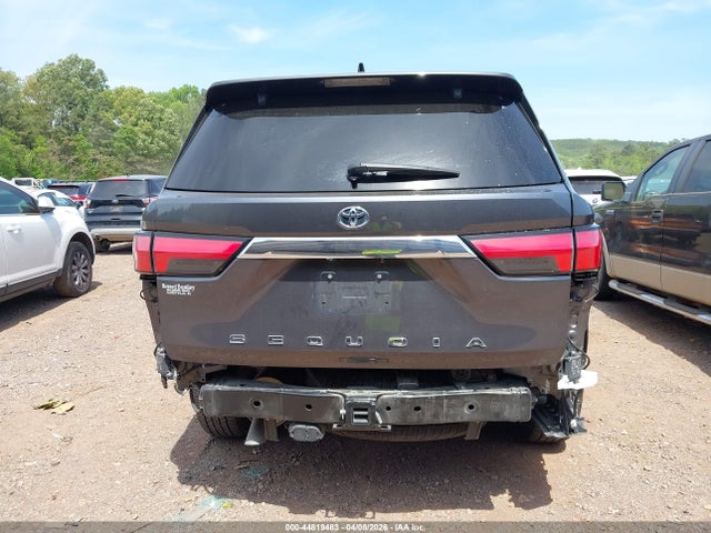 Toyota Sequoia Limited 2023 7SVAAABA9PX014645 Image 17