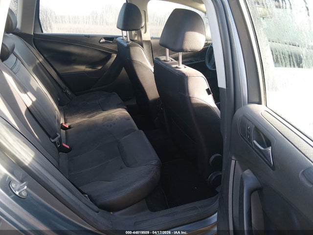 44819509 :رقم المزاد ، WVWLK73C38E054199 vin ، 2008 Volkswagen Passat Komfort مزاد بيع