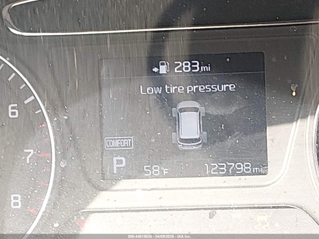 5XYPG4A52KG465128 KIA Sorento 3.3l Lx