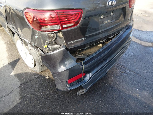 5XYPG4A52KG465128 KIA Sorento 3.3l Lx
