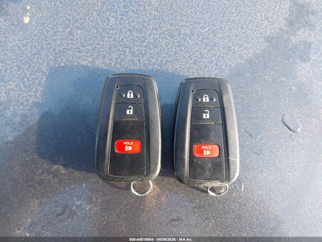 Toyota Prius Four 2017 JTDKARFU5H3044459 Image 11