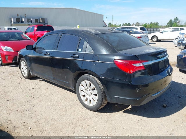 2013 CHRYSLER 200 1C3CCBAB9DN647025 Photo 2