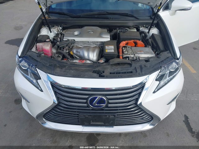 JTHBW1GG5H2134453 Lexus ES 300H