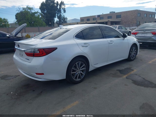 JTHBW1GG5H2134453 Lexus ES 300H