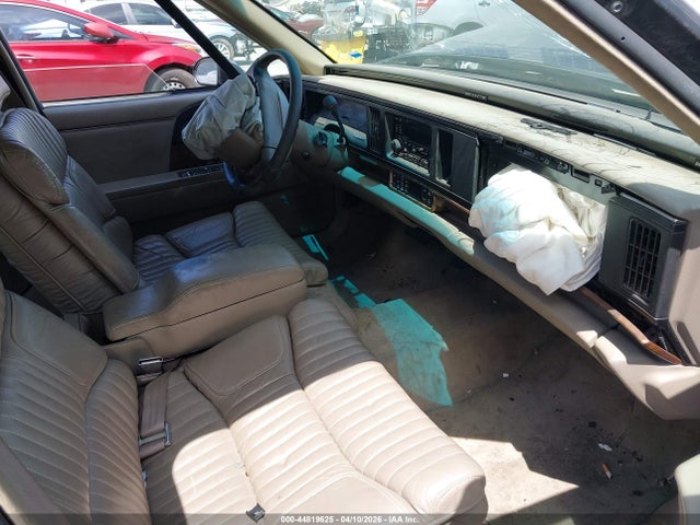 44819625 :رقم المزاد ، 1G4CU5211TH614450 vin ، 1996 Buick Park Avenue Ultra مزاد بيع