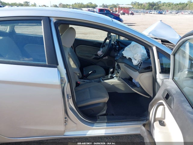 44819631 :رقم المزاد ، 3FADP4BJ1KM145371 vin ، 2019 Ford Fiesta Se مزاد بيع