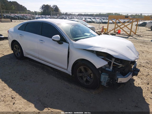 2022 Kia K5 Lxs მანქანა იყიდება აუქციონზე, vin: 5XXG14J26NG095141, აუქციონის ნომერი: 44819633