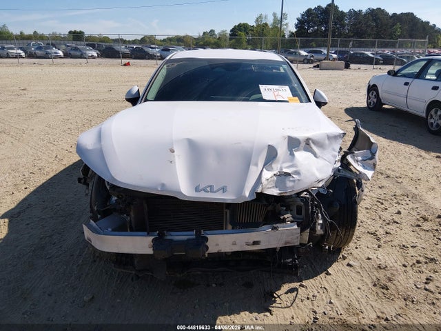 2022 Kia K5 Lxs მანქანა იყიდება აუქციონზე, vin: 5XXG14J26NG095141, აუქციონის ნომერი: 44819633