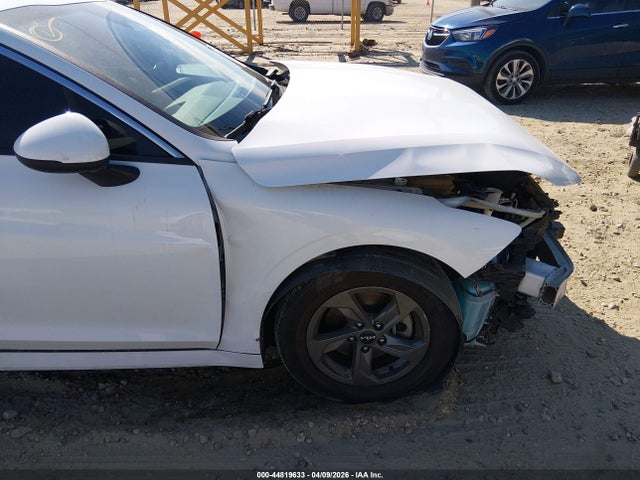 2022 Kia K5 Lxs მანქანა იყიდება აუქციონზე, vin: 5XXG14J26NG095141, აუქციონის ნომერი: 44819633