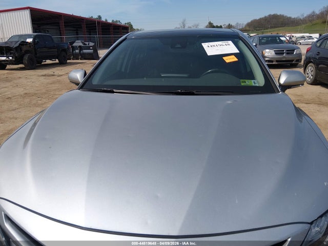 44819648 :رقم المزاد ، 4T1K61BK6NU069878 vin ، 2022 Toyota Camry Xse Awd مزاد بيع