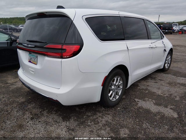 2026 CHRYSLER PACIFICA 2C4RC1BG9TR182550 Photo 3