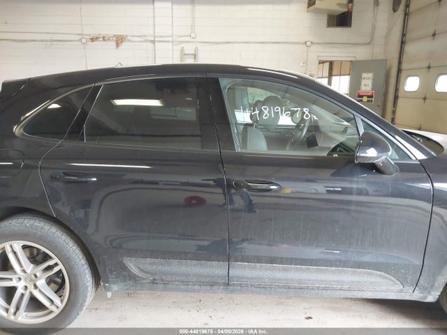 Porsche Macan T 2024 WP1AA2A53RLB17637 Image 14