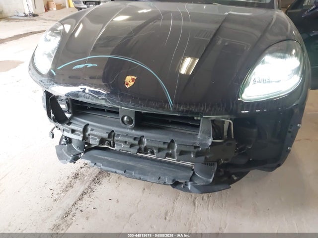 Porsche Macan T 2024 WP1AA2A53RLB17637 Image 6