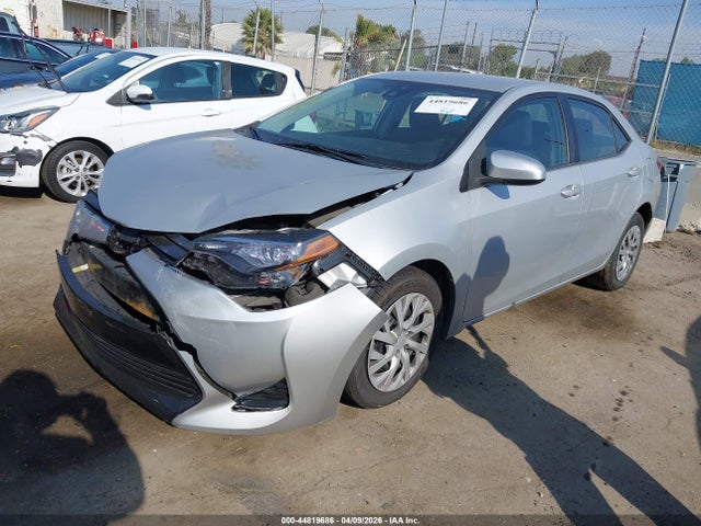 Toyota COROLLA LE 2019 2T1BURHE5KC146873 Image 2