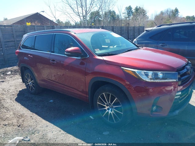Toyota Highlander Xle 2018 5TDJZRFH6JS555089 Image 13
