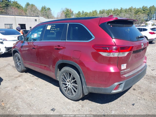 Toyota Highlander Xle 2018 5TDJZRFH6JS555089 Image 14