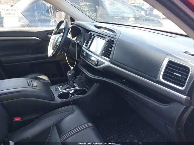Toyota Highlander Xle 2018 5TDJZRFH6JS555089 Image 5