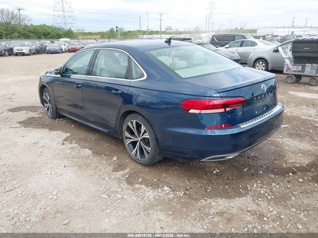 Продаж на аукціоні авто 2021 Volkswagen Passat 2.0t Se, vin: 1VWSA7A34MC016842, номер лоту: 44819708